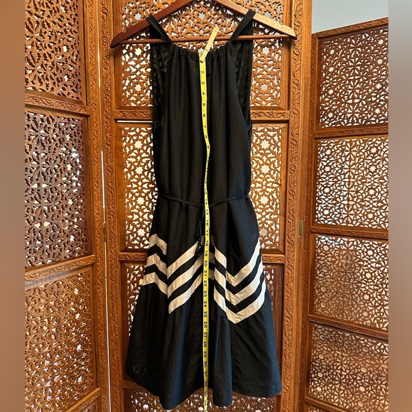 🚺 GAP silk blend black halter dress with cream chevron pattern - Picture 11 of 13